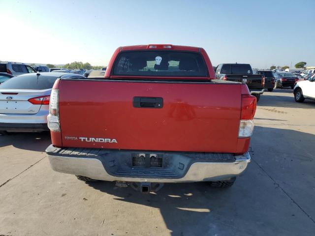 5TFEM5F12BX022325 - 2011 TOYOTA TUNDRA CREWMAX SR5 RED photo 6