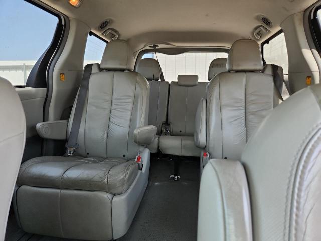 5TDDK3DC2BS020414 - 2011 TOYOTA SIENNA XLE 白色 照片 10