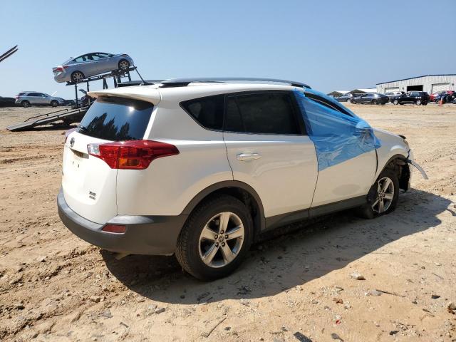 2T3RFREV3FW357062 - 2015 TOYOTA RAV4 XLE WHITE photo 3