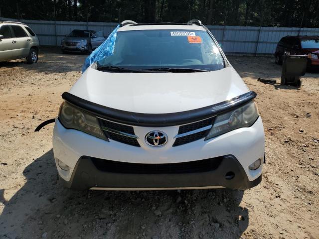 2T3RFREV3FW357062 - 2015 TOYOTA RAV4 XLE WHITE photo 5