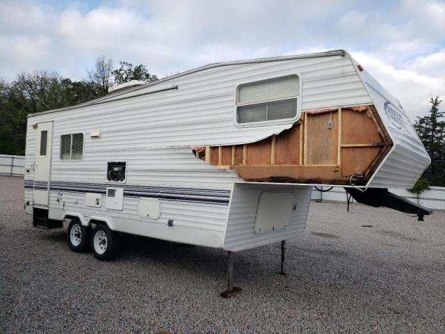 4YDF2552X27302866 - 2002 KEYSTONE HORNET WHITE photo 1