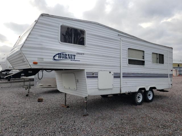 4YDF2552X27302866 - 2002 KEYSTONE HORNET WHITE photo 2