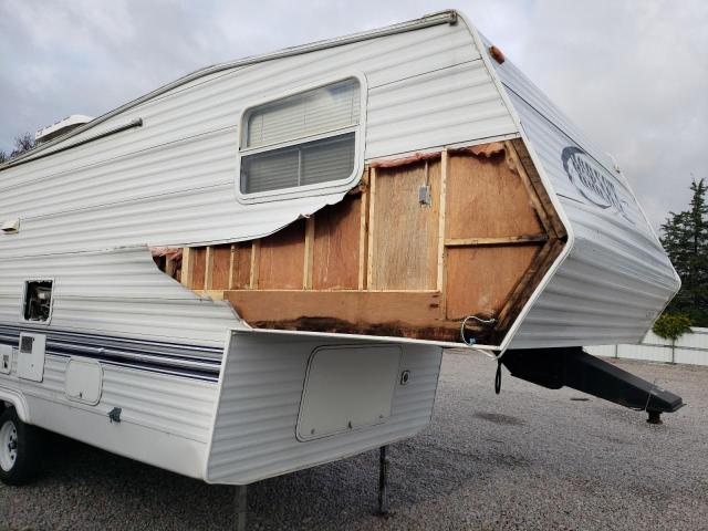 4YDF2552X27302866 - 2002 KEYSTONE HORNET WHITE photo 9