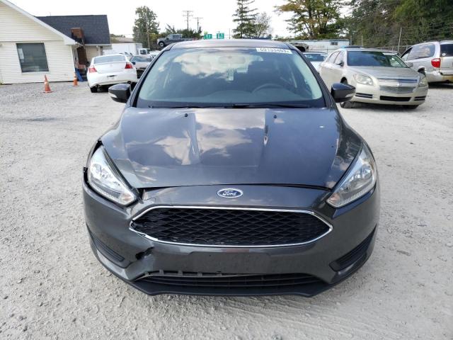 1FADP3K23HL312892 - 2017 FORD FOCUS SE GRAY photo 5