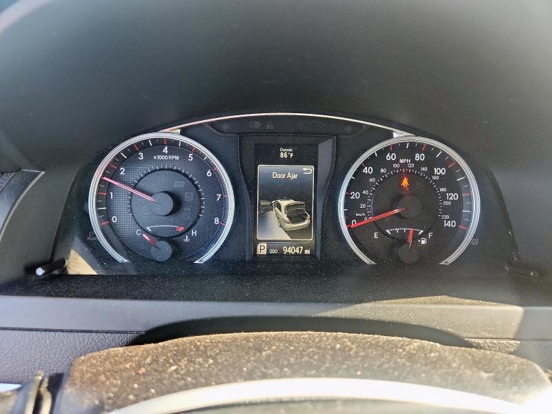 4T1BF1FK5HU665238 - 2017 TOYOTA CAMRY SE LE WHITE photo 9