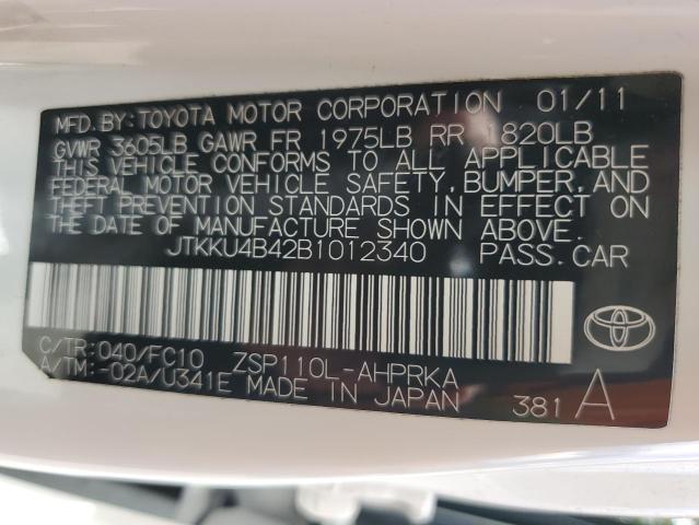 JTKKU4B42B1012340 - 2011 TOYOTA SCION XD WHITE photo 12