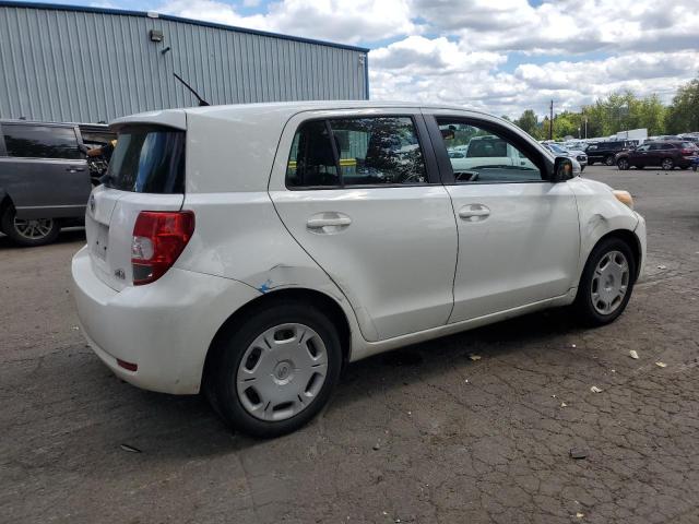 JTKKU4B42B1012340 - 2011 TOYOTA SCION XD WHITE photo 3