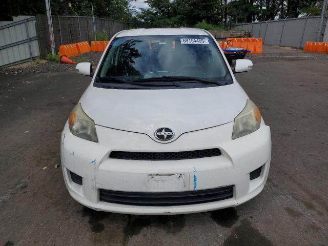JTKKU4B42B1012340 - 2011 TOYOTA SCION XD WHITE photo 5