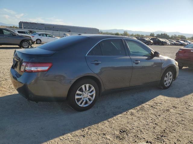 4T1BF3EK9BU679812 - 2011 TOYOTA CAMRY BASE GRAY photo 3
