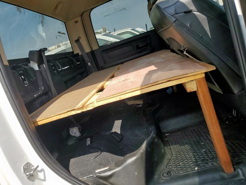 3C6UR5HL2LG315487 - 2020 RAM 2500 TRADESMAN WHITE photo 10