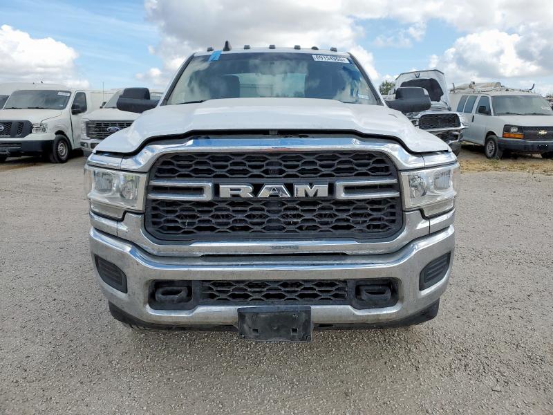 3C6UR5HL2LG315487 - 2020 RAM 2500 TRADESMAN WHITE photo 5