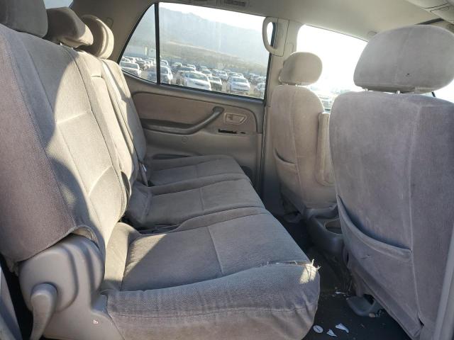 5TDBT44A04S224687 - 2004 TOYOTA SEQUOIA SR5 SILVER photo 10