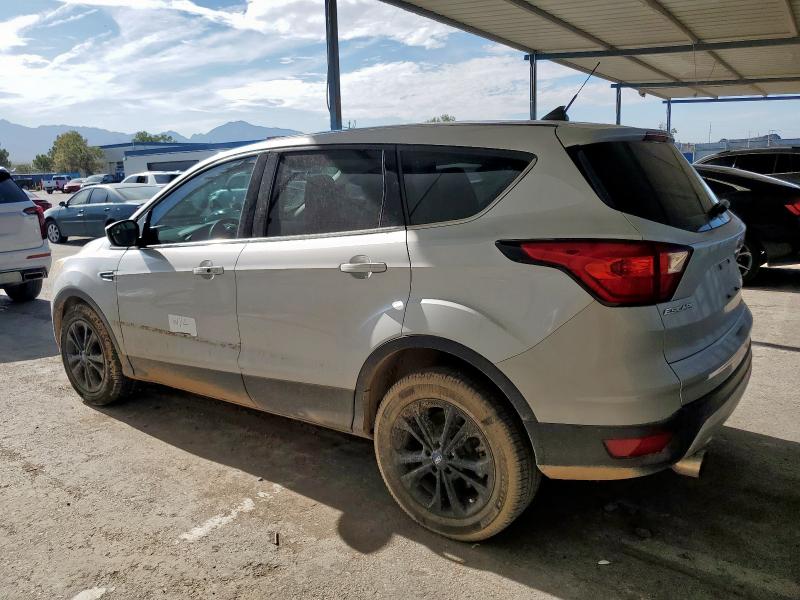 1FMCU0GD7KUC25694 - 2019 FORD ESCAPE SE SILVER photo 2