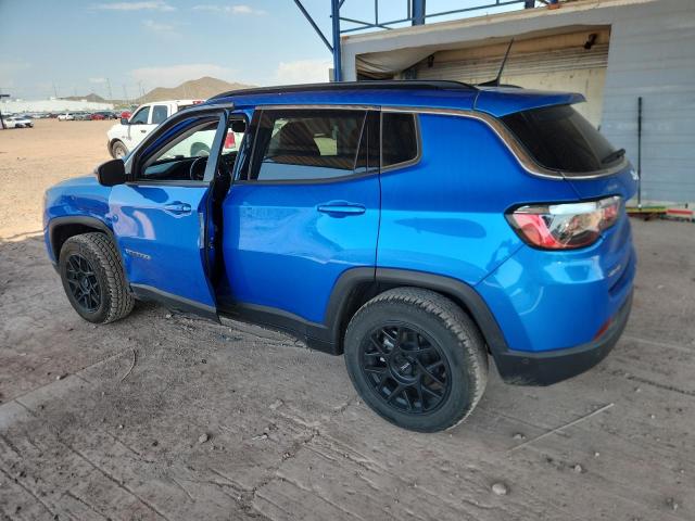 3C4NJDBB6NT110831 - 2022 JEEP COMPASS LATITUDE BLUE photo 2