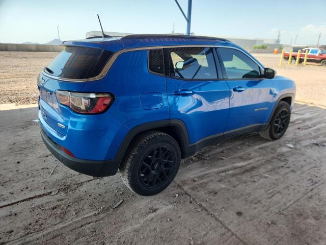 3C4NJDBB6NT110831 - 2022 JEEP COMPASS LATITUDE BLUE photo 3