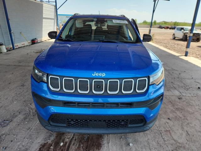 3C4NJDBB6NT110831 - 2022 JEEP COMPASS LATITUDE BLUE photo 5