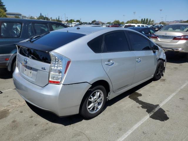 JTDKN3DU7E1774272 - 2014 TOYOTA PRIUS SILVER photo 3