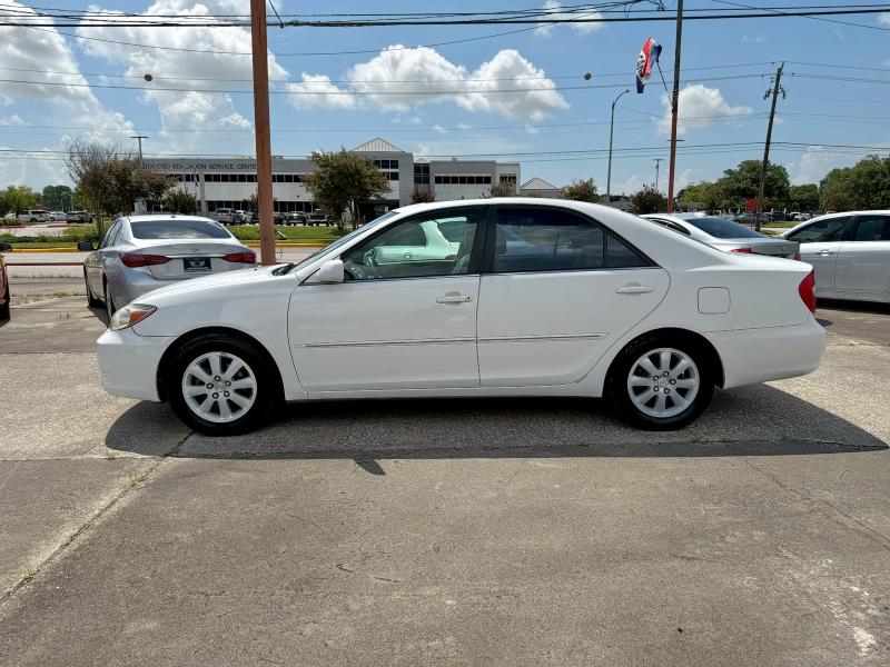 4T1BE32K52U027812 - 2002 TOYOTA CAMRY LE WHITE photo 14