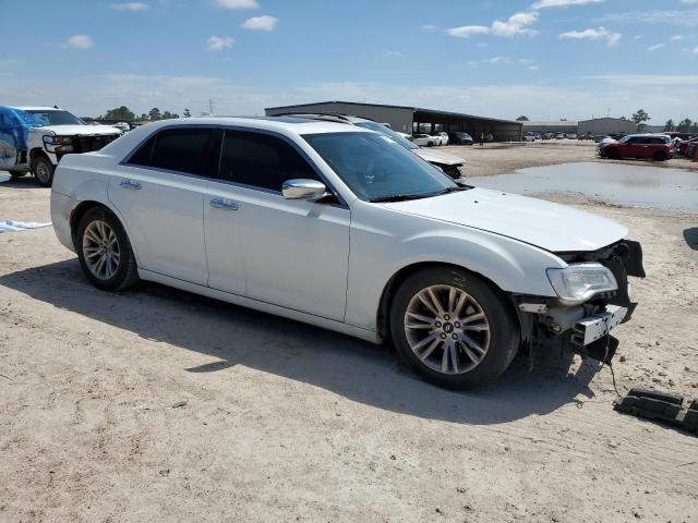 2C3CCAEG4HH549745 - 2017 CHRYSLER 300C WHITE photo 4