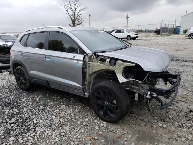 3VVSX7B22PM336625 - 2023 VOLKSWAGEN TAOS SE SILVER photo 4