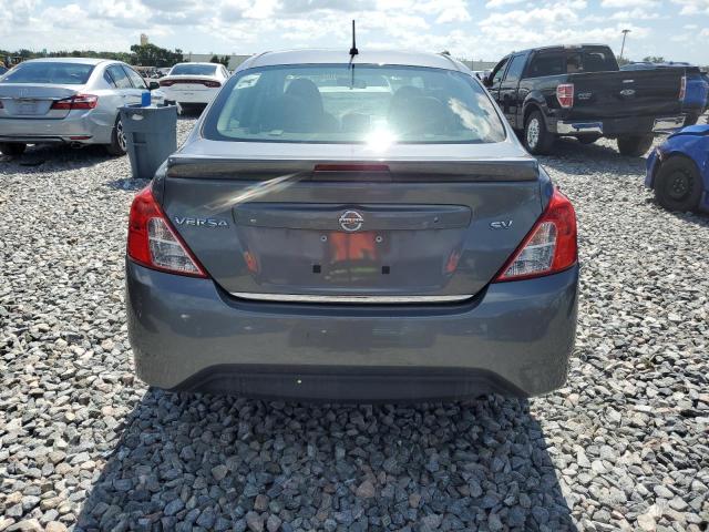 3N1CN7AP9JL867116 - 2018 NISSAN VERSA S 灰色 照片 6