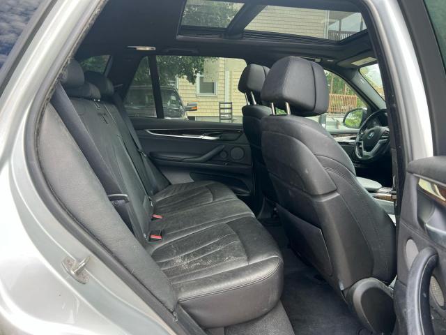 5UXKR0C53H0V50549 - 2017 BMW X5 XDRIVE35I Արծաթագույն լուսանկար 6