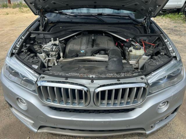 5UXKR0C53H0V50549 - 2017 BMW X5 XDRIVE35I Արծաթագույն լուսանկար 7