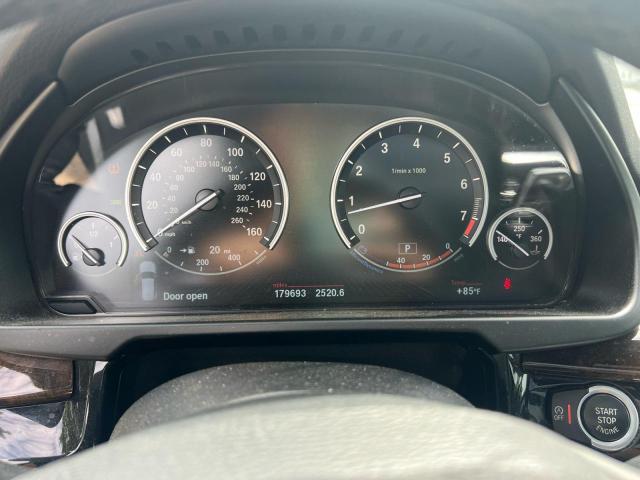 5UXKR0C53H0V50549 - 2017 BMW X5 XDRIVE35I Արծաթագույն լուսանկար 8