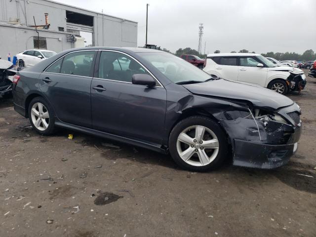 4T1BF3EK0AU058800 - 2010 TOYOTA CAMRY BASE ნაცრისფერი ფოტო 4