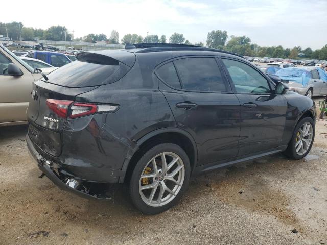 ZASPAKBN1K7C43298 - 2019 ALFA ROMEO STELVIO TI BLACK photo 3