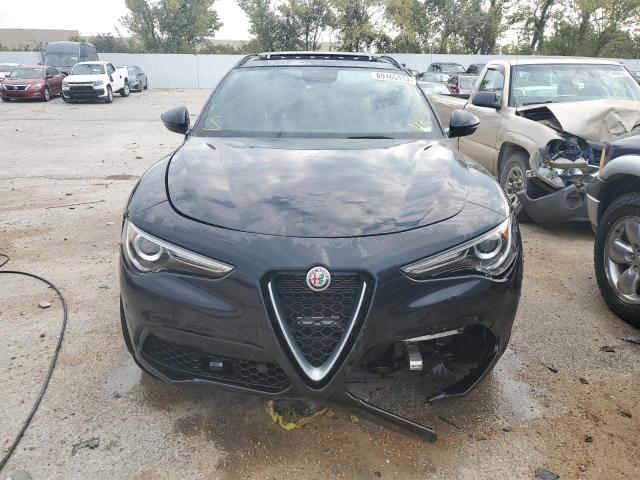 ZASPAKBN1K7C43298 - 2019 ALFA ROMEO STELVIO TI BLACK photo 5