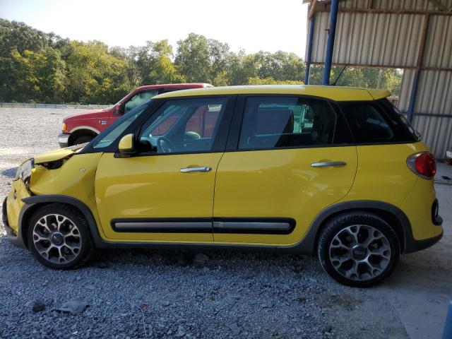 ZFBCFADH0EZ023432 - 2014 FIAT 500L TREKKING YELLOW photo 2