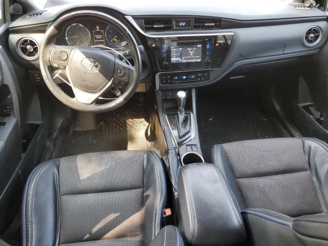 5YFBURHE2HP660432 - 2017 TOYOTA COROLLA L GRAY photo 8