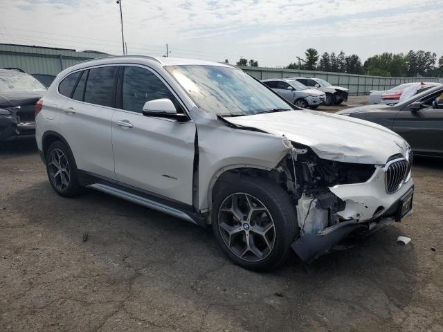 WBXHT3C39J5K28040 - 2018 BMW X1 XDRIVE28I WHITE photo 4