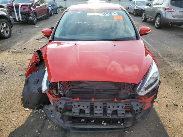 1FADP3F26GL403857 - 2016 FORD FOCUS SE RED photo 5