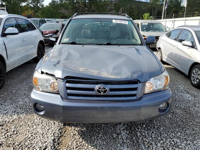 JTEDP21A940018238 - 2004 TOYOTA HIGHLANDER BASE BLUE photo 5