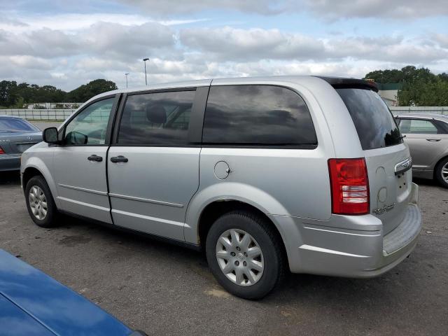 2A8HR44H78R696804 - 2008 CHRYSLER TOWN & COU LX SILVER photo 2