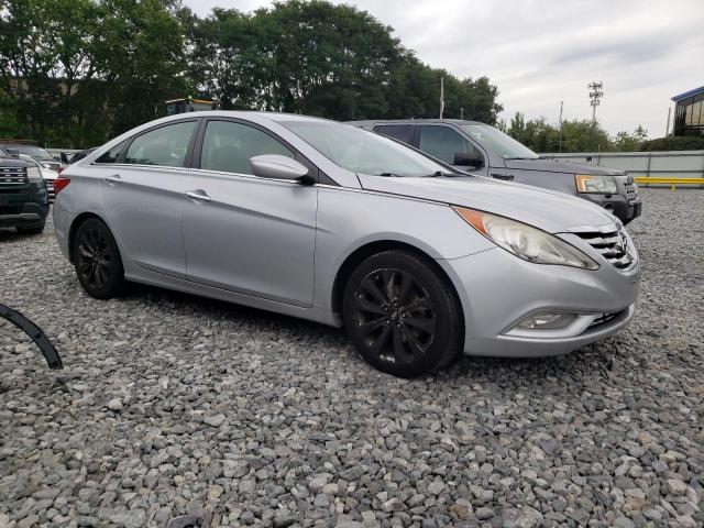 5NPEC4AB3BH177524 - 2011 HYUNDAI SONATA SE SILVER photo 4