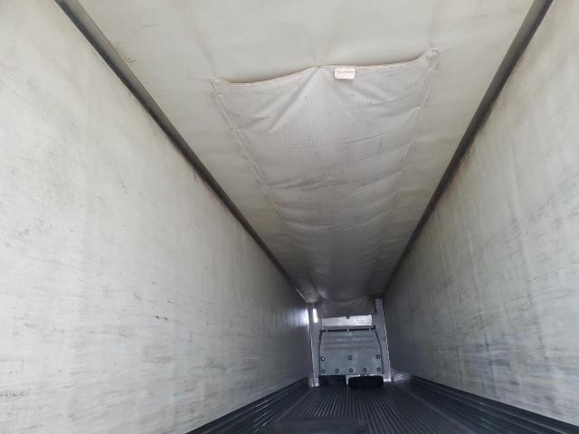 1UYVS2531CU390054 - 2012 UTILITY VS2RA Սպիտակ լուսանկար 5