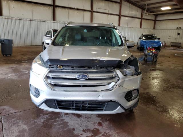 1FMCU0J9XJUA20714 - 2018 FORD ESCAPE TITANIUM Srebrny zdjęcie 5