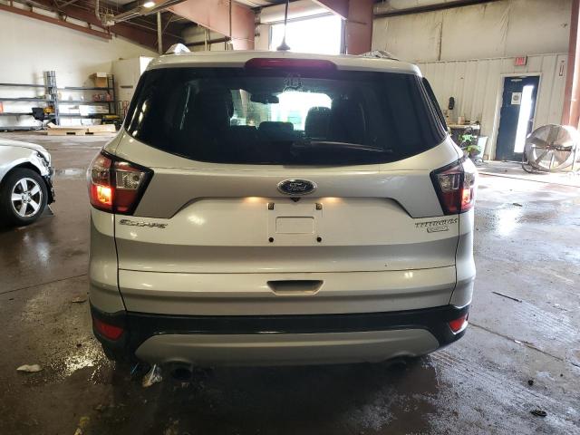 1FMCU0J9XJUA20714 - 2018 FORD ESCAPE TITANIUM Srebrny zdjęcie 6