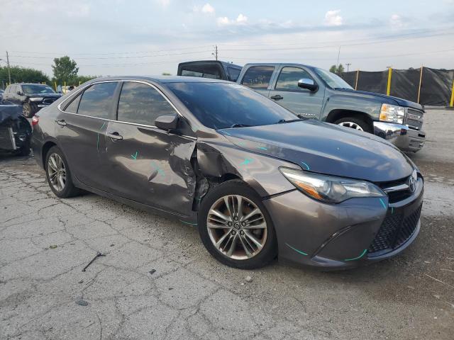 4T1BF1FK8FU056139 - 2015 TOYOTA CAMRY LE GRAY photo 4