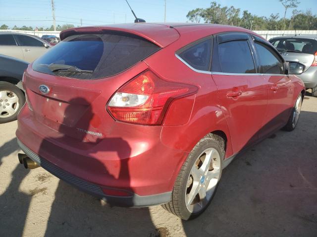 1FAHP3N20CL213629 - 2012 FORD FOCUS TITANIUM RED photo 3