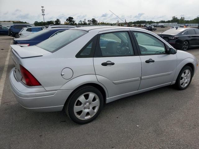 1FAHP38392W272776 - 2002 FORD FOCUS ZTS GRAY photo 3
