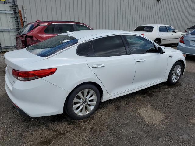 5XXGU4L30GG034657 - 2016 KIA OPTIMA EX WHITE photo 3