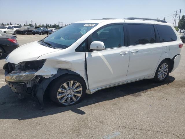 2017 TOYOTA SIENNA XLE, 