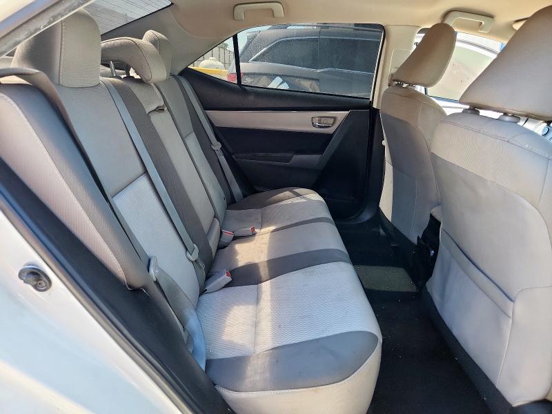 5YFBURHEXHP673512 - 2017 TOYOTA COROLLA L Blanco foto 10