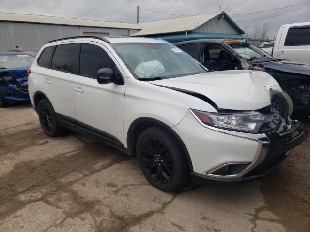 JA4AZ3A35JZ050114 - 2018 MITSUBISHI OUTLANDER SE WHITE photo 4