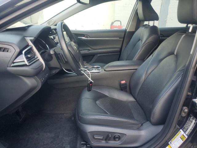 4T1BZ1HK1JU019995 - 2018 TOYOTA CAMRY XSE BLACK photo 7