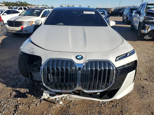 WBA33EJ09PCM89147 - 2023 BMW 760 XI WHITE photo 5